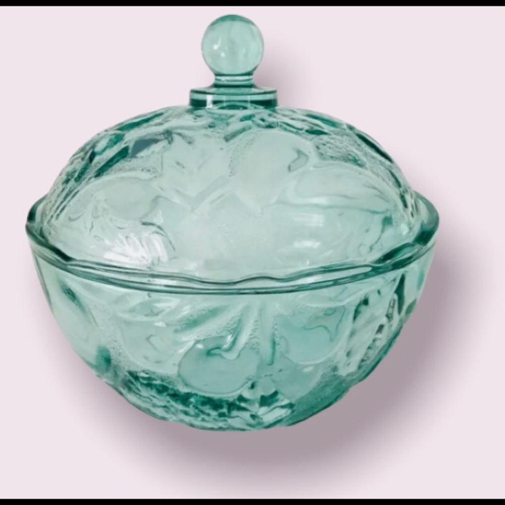 Vintage 1970 Indiana Confections Glass Covered Dish Bowl / Green / Size 5x6